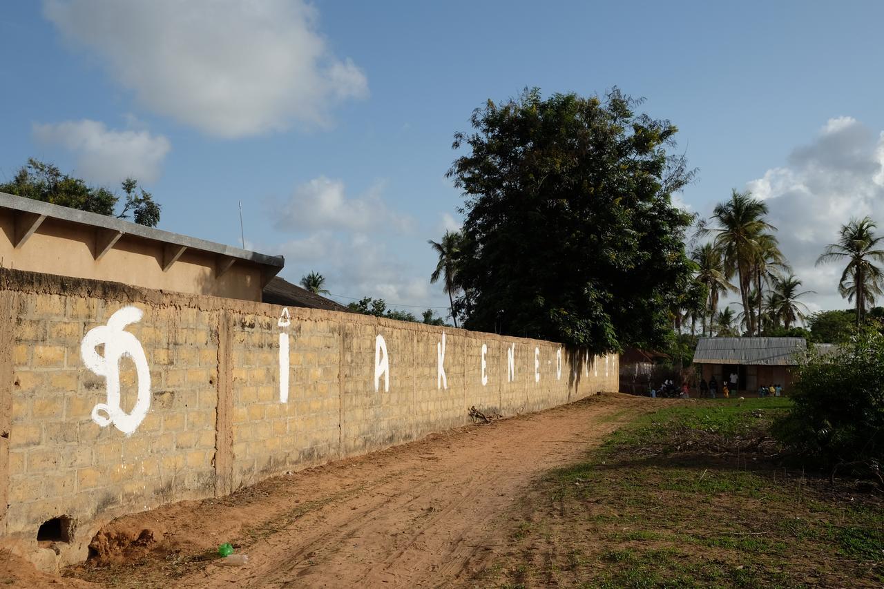 Diakene Ouolof Centre Touristique Et Culturel Casamanceゲストハウス エクステリア 写真