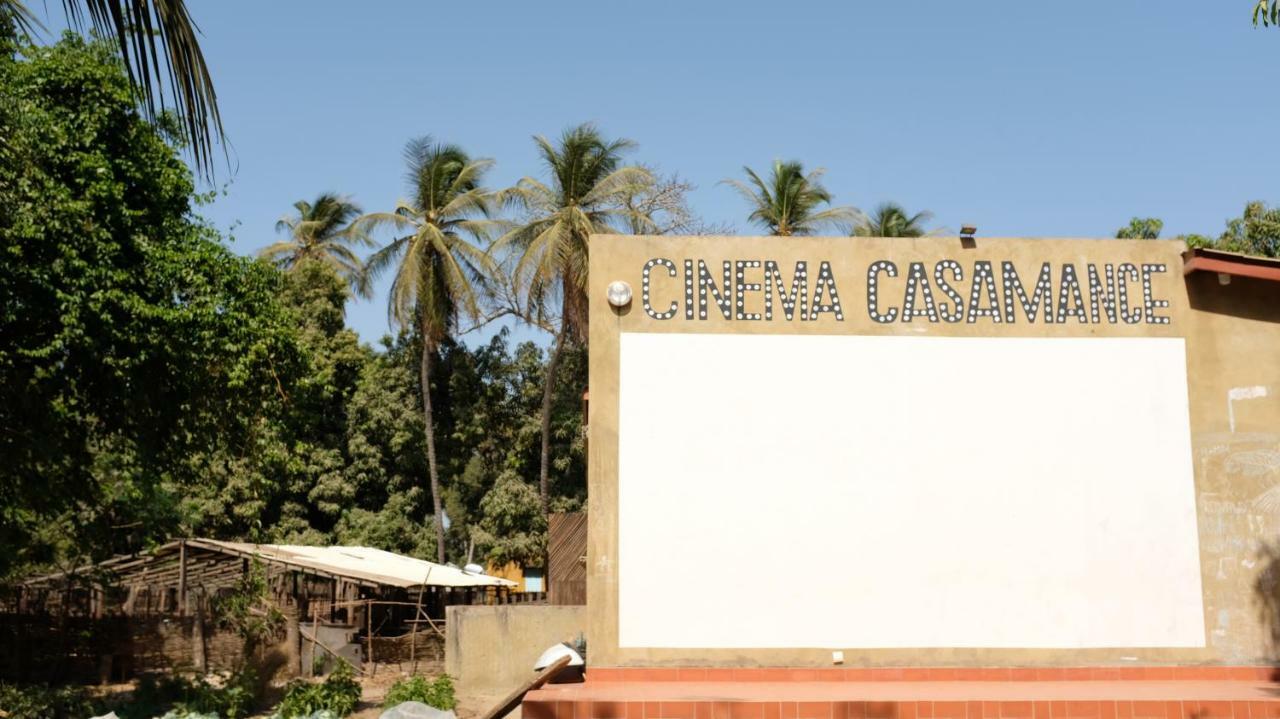 Diakene Ouolof Centre Touristique Et Culturel Casamanceゲストハウス エクステリア 写真